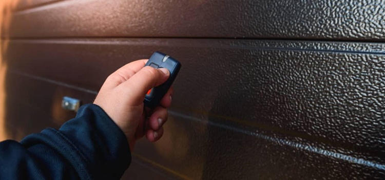 automatic door opener with remote control in Oak Hills