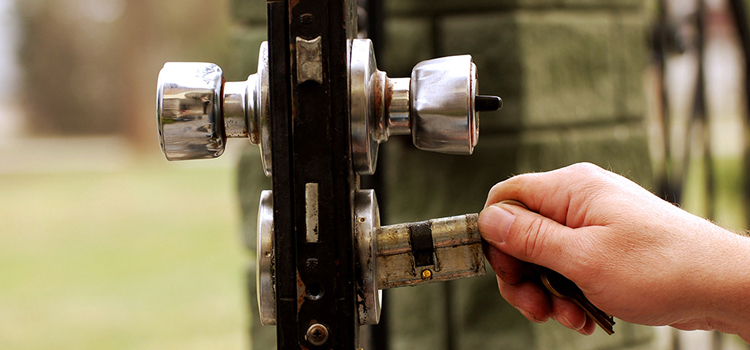 front door latch repair Oak Hills